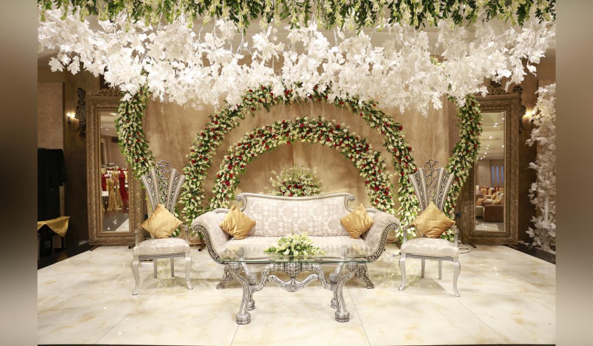 hire a wedding planner